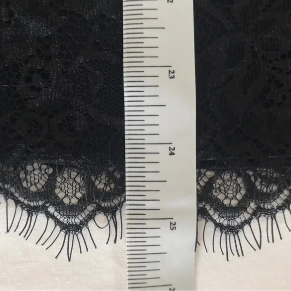 Liz Claiborne Liz Sport Skirt Size 16 Black Floral Lace Fully Lined side zipper - Picture 8 of 13